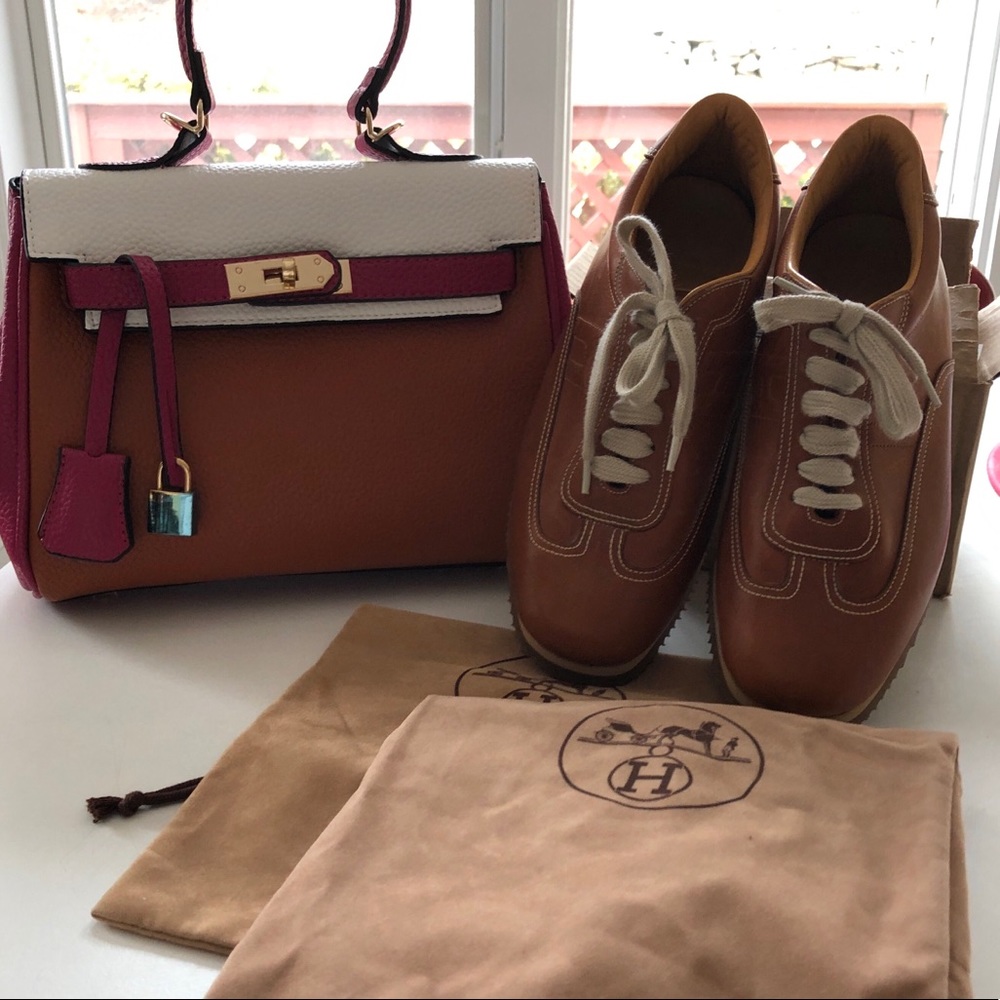 HERMÈS:Authentic Tan Sneakers, Size 36.5Price 🏷️ drop